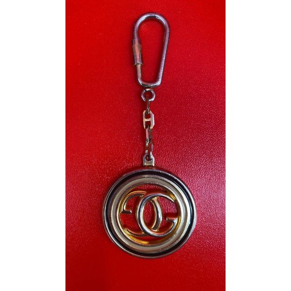 Gucci Logo GG Double G's Vintage Gold Tone Keychain 100% Authentic Guaranteed - Picture 2 of 16